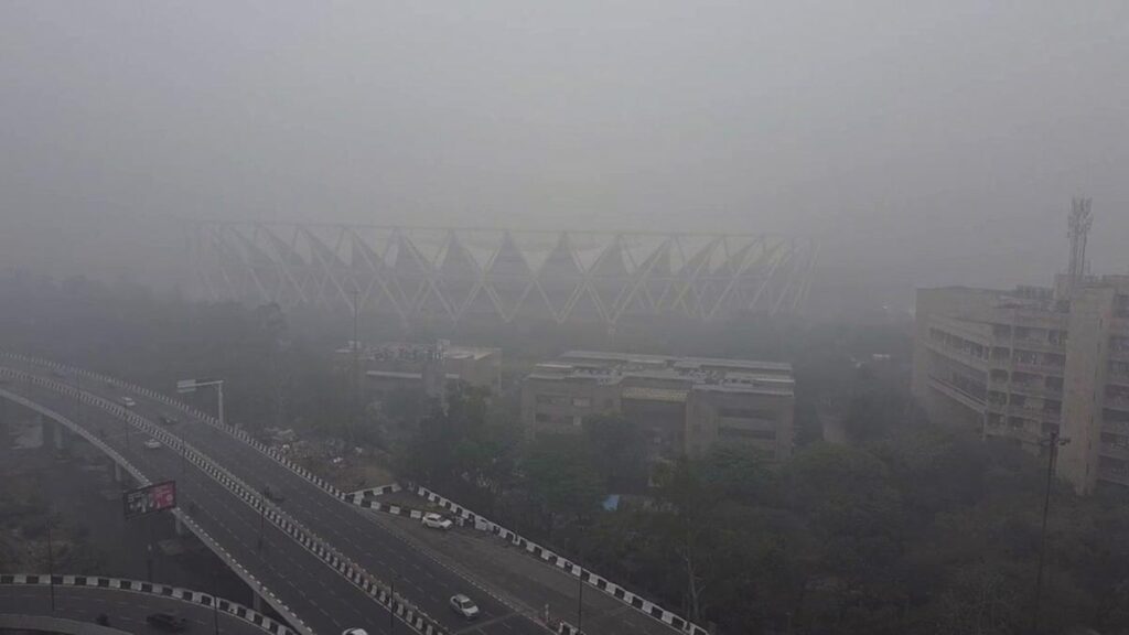 Delhi braces for intense winter chill as IMD predicts rain