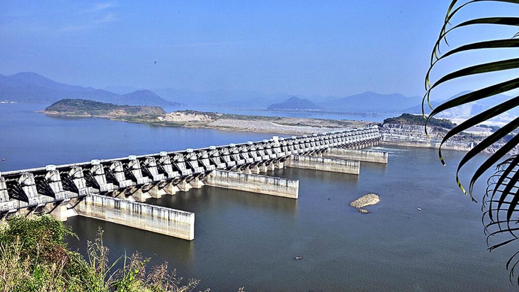 Demand for immediate halt to Polavaram projects till submergence issues are sorted out